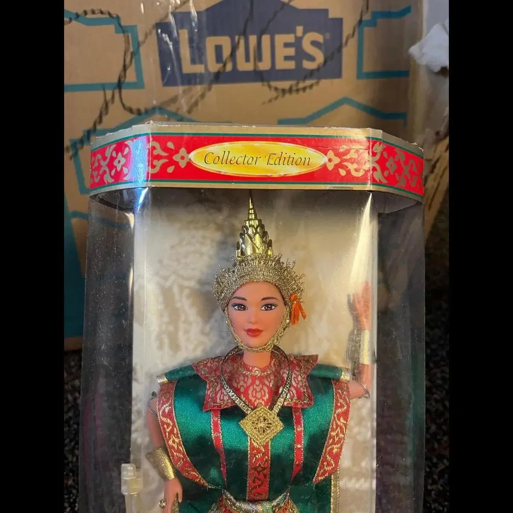 Thai‎ Barbie Collector Edition Dolls of the World Mattel NEW Traditional